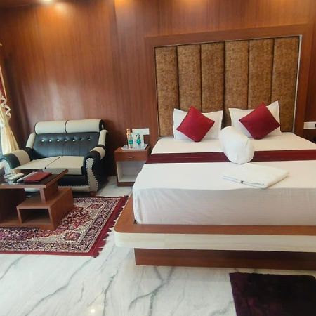 Resort Saikat Saranya Мандармони Екстериор снимка