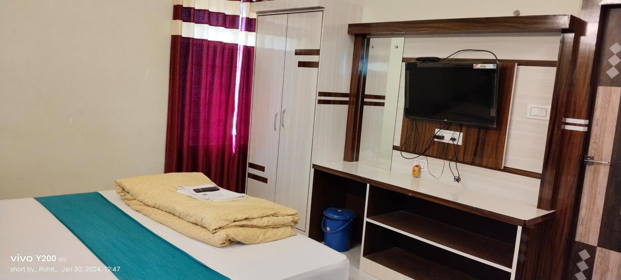 Resort Saikat Saranya Мандармони Екстериор снимка